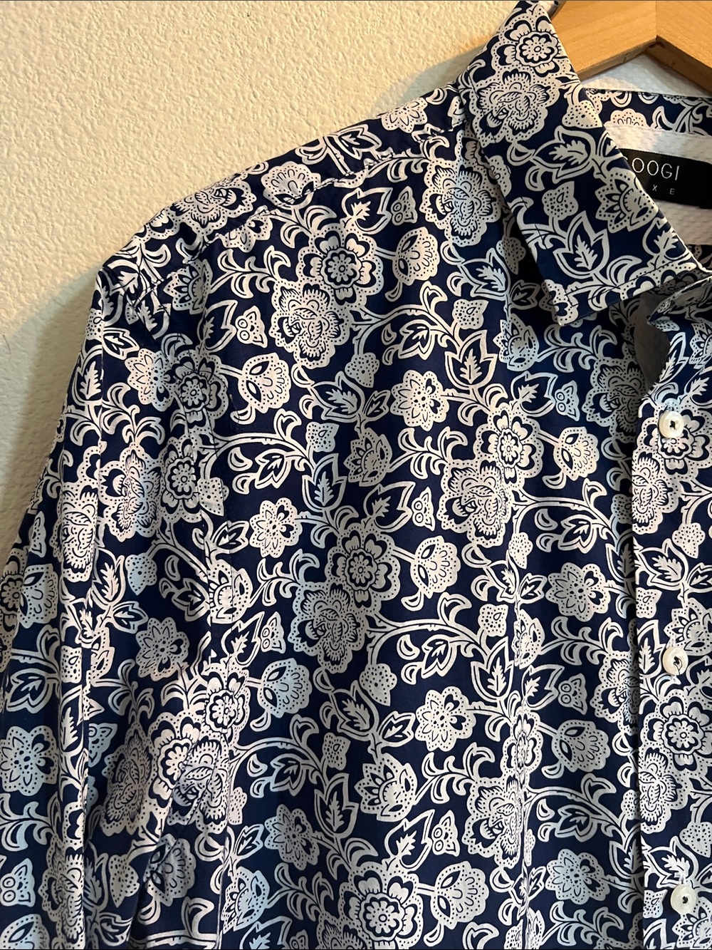 COOGI LUXE Button-Up Long Sleeve Dress Shirt Blue/White Boho Floral Men's XL